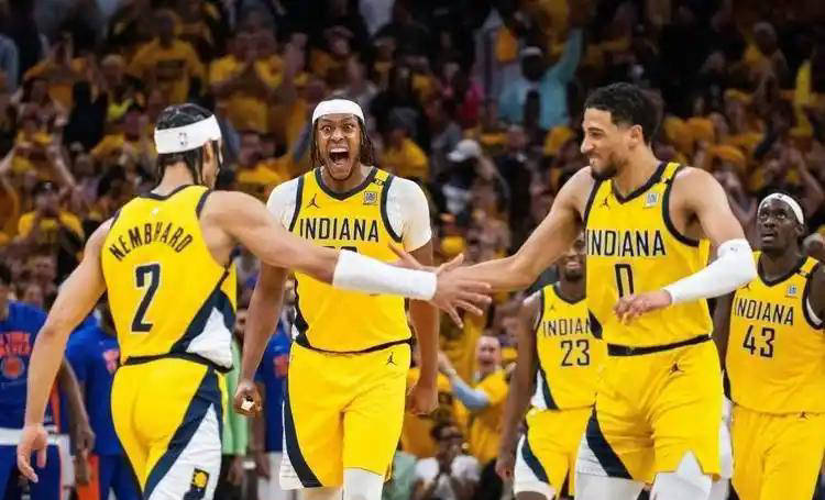 包含赛前欧篮联焦点战；印第安纳步行者官宣签约；质疑声仍在；球队文化再被提及的词条