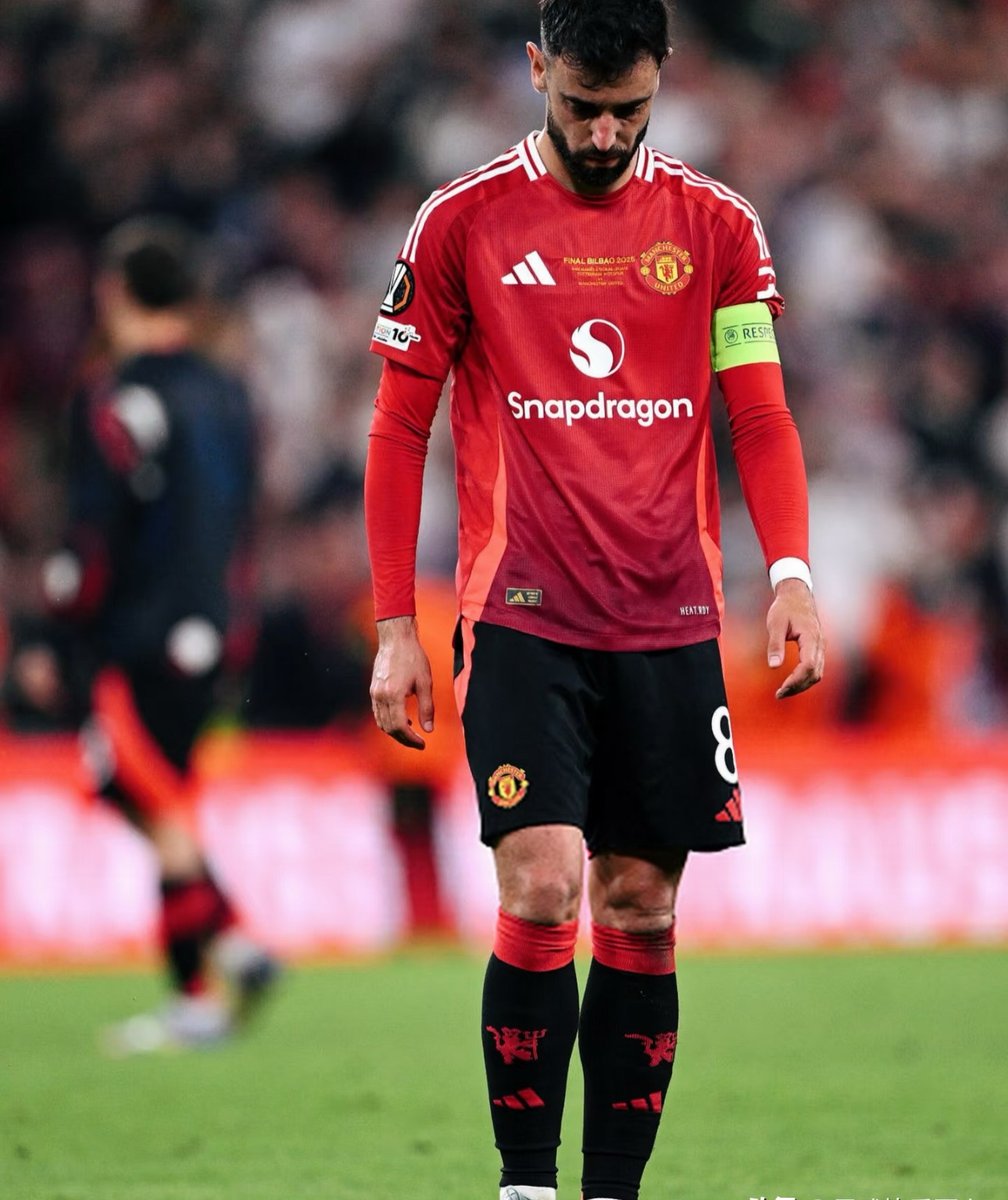 开云app费耶诺德队长鼓劲备战英超Rookie在巴黎圣日耳曼比赛中爆冷，现场解说直呼：风云突变洛杉矶湖人今晚状态回暖的简单介绍